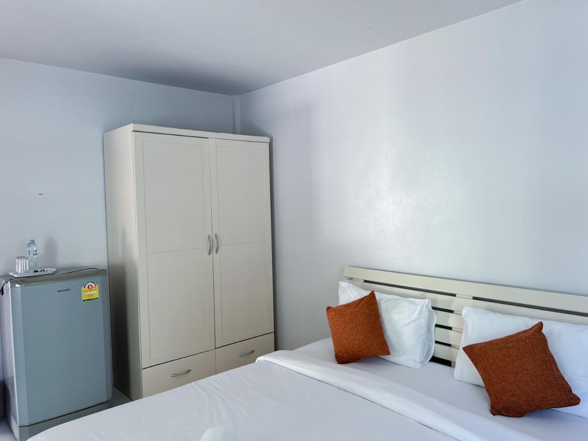 The 4 Blocks At Kata Noi Hotel Luaran gambar