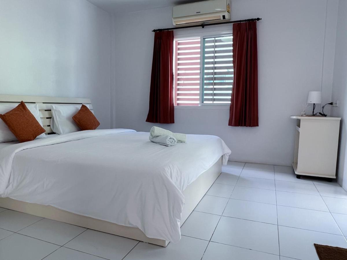 The 4 Blocks At Kata Noi Hotel Luaran gambar