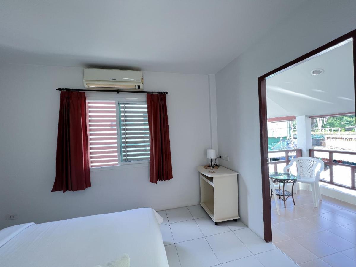 The 4 Blocks At Kata Noi Hotel Luaran gambar