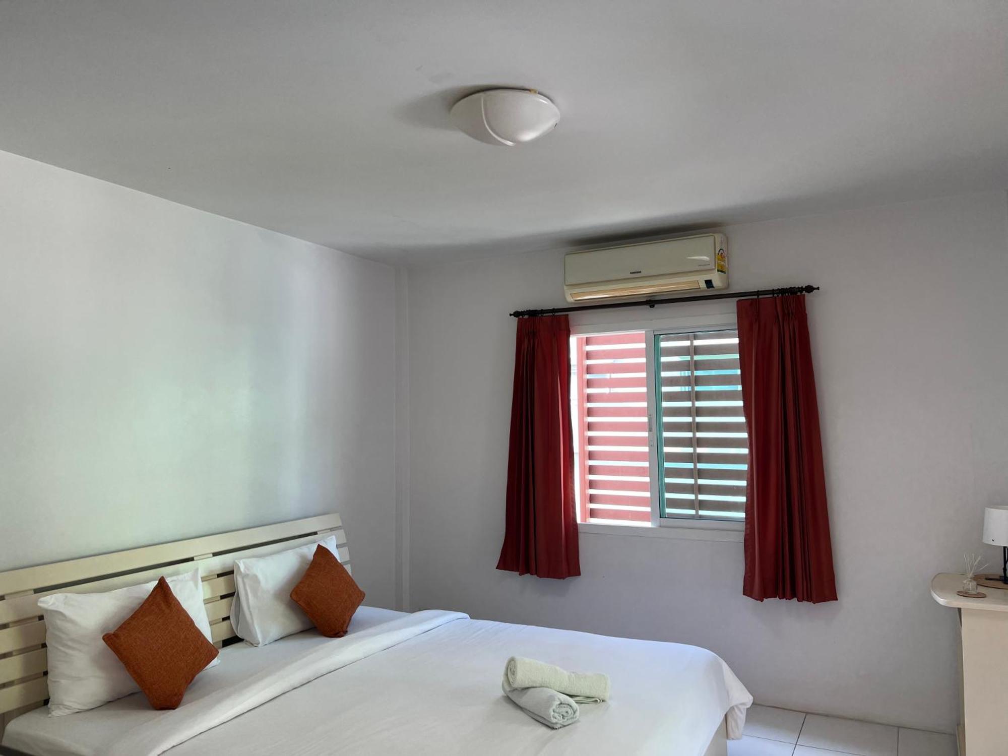 The 4 Blocks At Kata Noi Hotel Luaran gambar